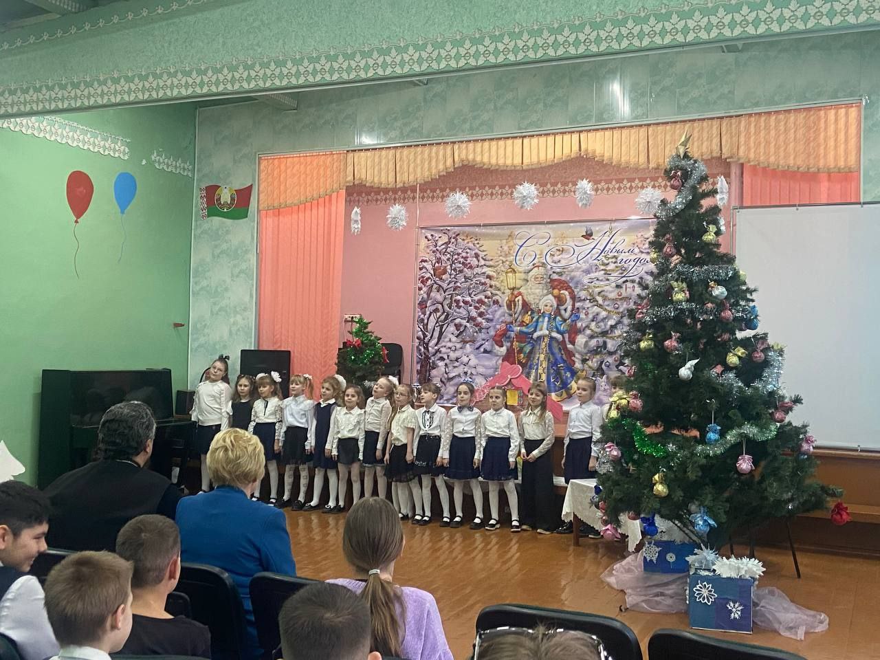 Рождественский утренник в школе аг.Красное